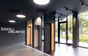 V pražském Karlíně naleznete nový prémiový showroom SAPELI UNLIMITED